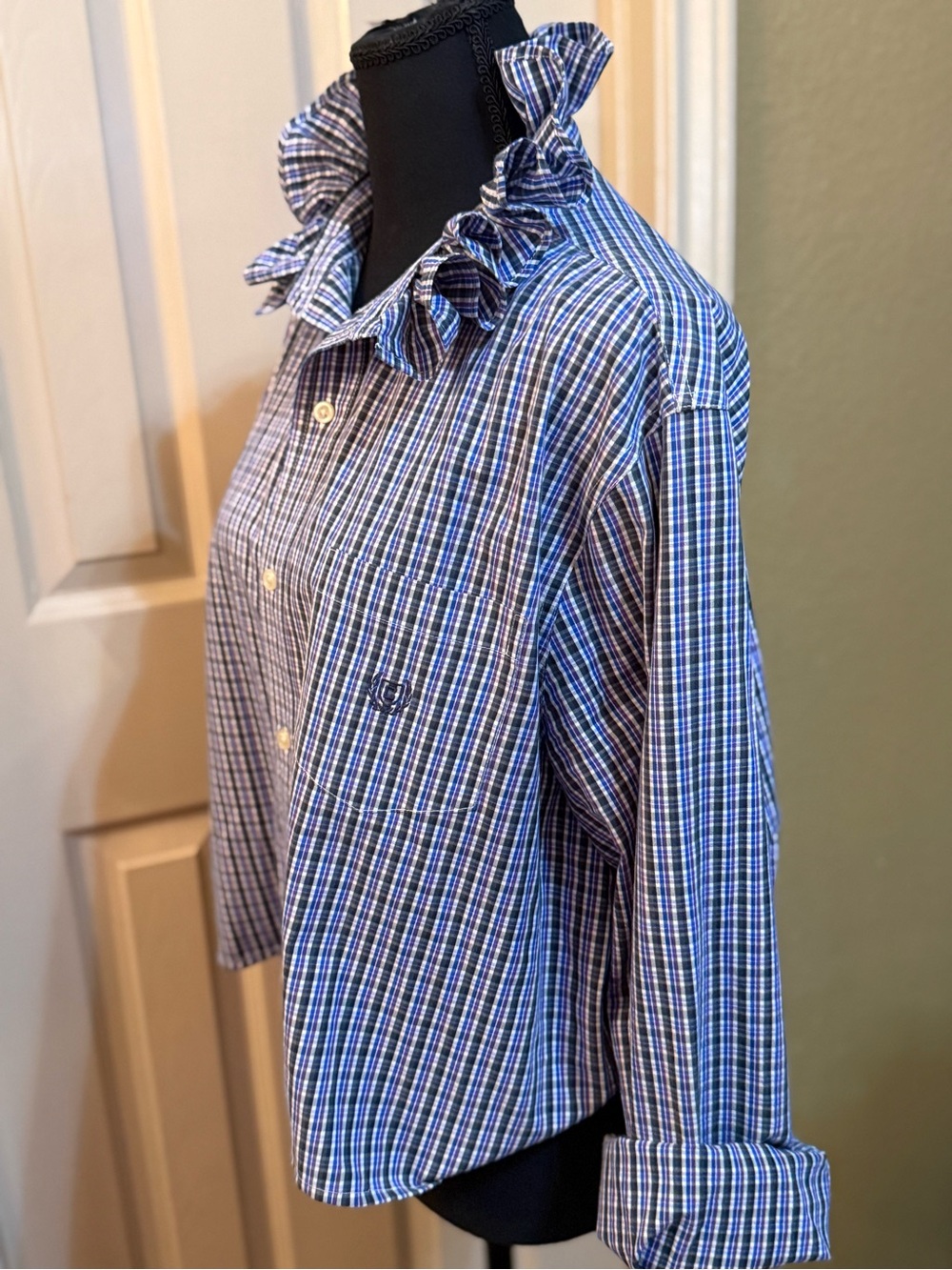 Upcycled Chaps Mens Plaid Button-Down Shirt in Blue, Purple and White - Picture 2 of 11